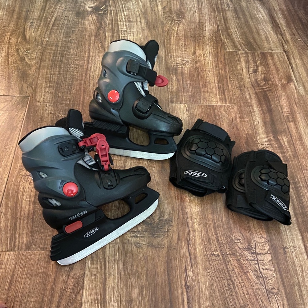 DBX Ice Skate shoes used but in good condition.